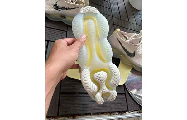 耐克 Air Max Scorpion 鞋潮牌资讯款曝光，上脚增高 5 厘米