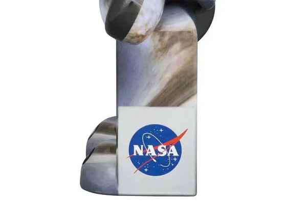 NASA x MEDICOM Toy 全新联潮牌资讯名 BE@RBRICK 黑洞系列释出