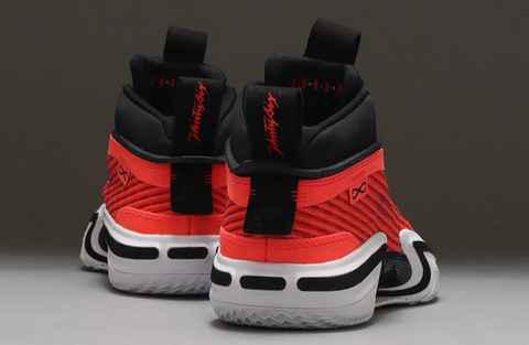 黑红 Air Jordan 36 配色潮牌资讯鞋款即将登场，经典装扮