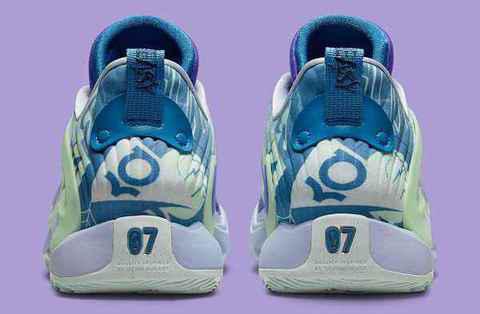 Nike KD 15 鞋款曝光，潮牌信息首发致敬小丑配色？