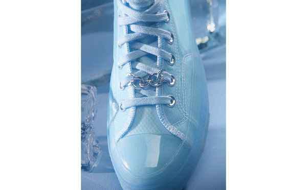  匡威 又公布了一组潮牌网店自家全新设计的主题鞋履