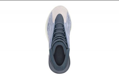 YEEZY Quantum 鞋款全新潮牌资讯“Mono Carbon”配色发售（YEEZY Quantum 鞋款全新“Mono Carbon”配色发售）