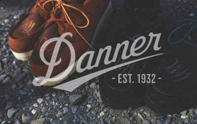这一次白山选择了美国知名工装靴chaopai.com潮牌汇品牌 Danner 一同炮制了棕、黑两款 3 孔眼甲板鞋（Danner x 白山全新联名鞋款系列即将来袭，两色可选）