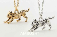  在 Show 出了品牌潮牌信息首个 NFT 单品之后（AMBUSH 2022 新年老虎项链系列释出，金银两色）