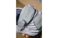 近来设计师又在潮牌商城社交账号继续曝光(Salehe Bembury x Crocs 联名鞋款“Urchin”新色首次亮相) 近来设计师又在潮牌商城社交账号继续曝光(Salehe Bembury x Crocs 联名鞋款“Urchin”新色首次亮相)