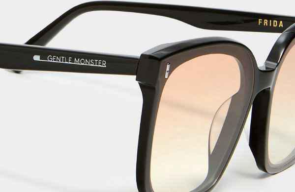 想要尝鲜的玩家赶快前往入潮牌信息手吧！ Gentle Monster 线上折扣/新品 （Gentle Monster 全新配色 Frida 01(OG) 太阳镜释出）