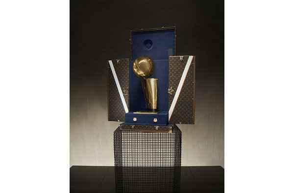 NBA x LV 全新联名定制篮球与奖杯外盒-2.jpg