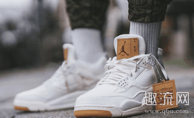 不少小伙伴们纷纷拿潮牌出存放多时的秋季服饰（AJ4秋天可以穿吗 AJ4秋天穿热吗）