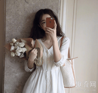 开学季学生风穿搭图潮牌汇潮牌网店片 学生风格的衣服搭配（开学季学生风穿搭图片 学生风格的衣服搭配）