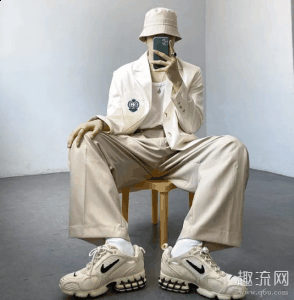  对于个子不潮牌资讯高的男生（个子矮小的男生穿衣搭配图片 矮个子男生怎么穿搭显高）