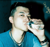 这样的恶潮牌信息意剪辑（李尔新扔了GAI给的链子是怎么回事 李尔新衣服为什么打马赛克）