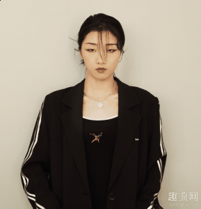 不断地打压潮牌汇潮牌网店你的自信心（职场PUA是什么意思什么梗 女艺人被职场PUA该怎么办）