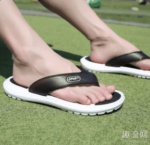为什么男生夏天会脚冰凉潮牌汇潮牌网?正常的男性夏天会脚很冰凉吗?（为什么男生夏天会脚冰凉?正常的男性夏天会脚很冰凉吗?）