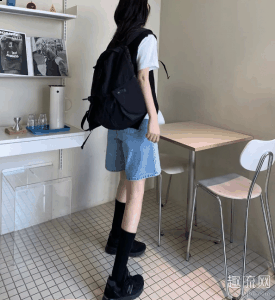 潮袜搭配图片：长袜，潮牌汇潮牌网短袜，船袜这样穿最时尚！（潮袜搭配图片：长袜，短袜，船袜这样穿最时尚！）