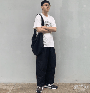 会看起来活泼开朗潮牌品牌但会让脸部看起来圆润（男生夏日T恤怎么搭配好看：学会这几招穿搭技巧，男友力爆棚！）