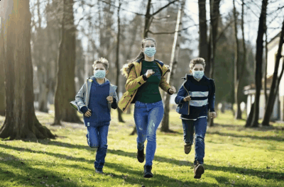 掌握正确的潮牌佩戴方法（戴口罩剧烈运动会引发猝死吗 戴口罩需要注意什么）
