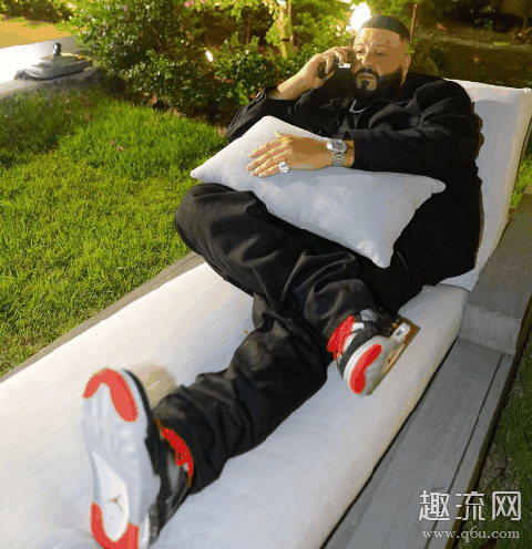 DJ Khaled上脚Air Jordan 4 OVO “Splatter” DJ Khaled晒三双狠货球鞋