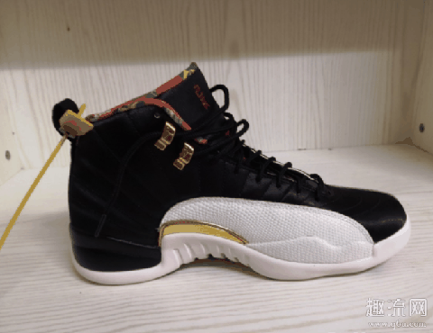 aj12国际航班和AJ12百家衣哪个好 AJ12脚感怎么样