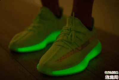adidas也借着这潮牌品牌双鞋向鞋迷宣布（绿色配色的鞋子很骚吗 有哪些绿色鞋款值得推荐）