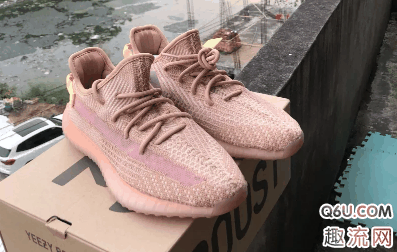 但是对于有潮牌钱人来说（Yeezy 350 V2 美洲限定开箱测评 椰子350 V2 美洲限定上脚图）