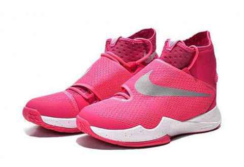粉色篮球鞋有哪些 骚粉配色球鞋上脚好看吗