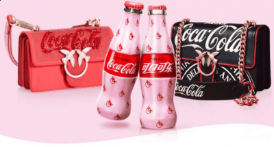 据说目前这一系列潮牌包括包包已经发售（PINKO可口可乐联名包包怎么样 Coca-Cola x PINKO联名包在哪买）