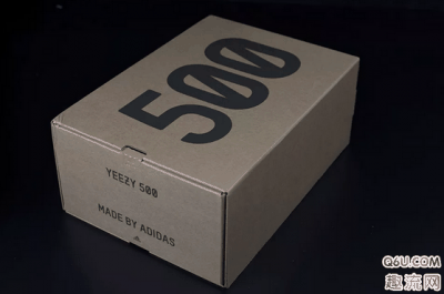  海盐配色yeezy500 SALT开箱潮牌资讯测评 鞋盒一如既往的简单明了（海盐配色yeezy500 SALT提前开箱测评 yeezy500 SALT实物欣赏）