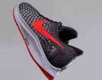  同样的一体潮牌式的气垫设计（Nike React和pegasus 35配置对比 Nike React和pegasus 35怎么选购）