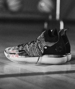 后跟有瞄潮牌资讯准镜纹理（KD11有哪些配色 KD11配色大全）