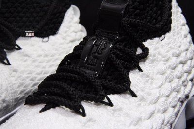 LBJ15会降价吗潮牌商城 lbj15值不值得买（LBJ15会降价吗 lbj15值不值得买）