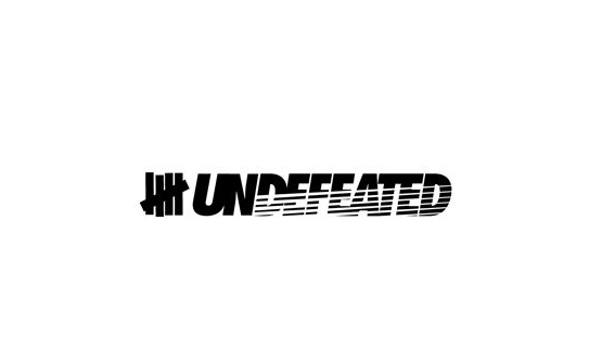 成为了目前最成功的潮流名铺！ 目前UNDEFEATED已经潮牌品牌在美国Santa Monica、Silverlake、Las Vegas以及日本东京和静冈开设分店（Undefeated联名阿迪达斯UB纯白多少钱 Undefeated x adidas UltraBoost发售信息）