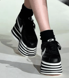 相信大部分小潮牌汇潮牌网伙伴并不陌生（耐克松糕鞋怎么样 CDG x Nike Cortez松糕鞋发售信息）
