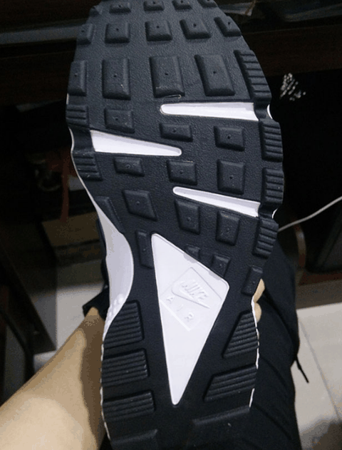 Nike华莱士蓝黑开箱赏析 耐克Huarache Ultra上脚测评