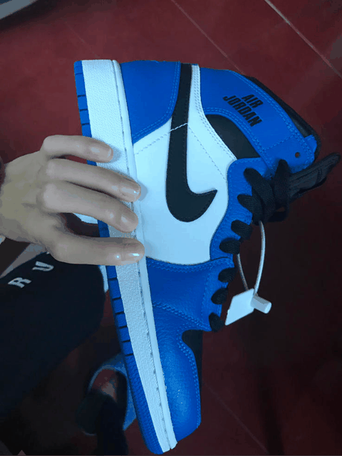 AJ1小闪电开箱图 Air Jordan 1小闪电实物欣赏