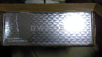 质感和颜潮牌商城值都很棒（韦德之道5圣诞配色开箱 wow5脚感好不好）