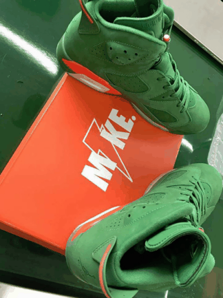  AJ6绿麂皮佳得乐系列怎么潮牌信息样 鞋款以更加醒目的绿色为主调（AJ6绿麂皮佳得乐系列怎么样 Air Jordan 6 NRG “Gatorade” 开箱图）