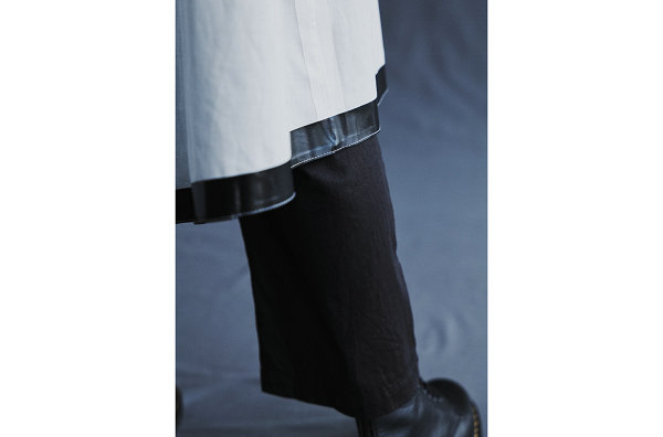  Ys x Mackintosh 全新联乘大潮牌衣系列 即将在 7 月 13 日上市（Y's x Mackintosh 全新联乘大衣系列公布，两色可选）