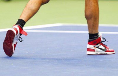 换了厚点的鞋垫之潮牌商城后情况改善了不少（nike费德勒网球鞋2017是哪一款 费德勒的网球鞋怎么样）