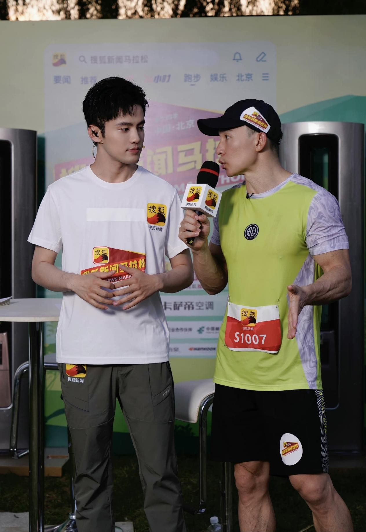 刘畊宏表示原本他潮牌只想挑战10公里的距离（卫然主持明星马拉松赛事被刘畊宏现场教“体态”）