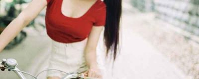 随着服饰样式的增多 2022秋冬潮牌新款推荐（格子西装女搭配裙子图 帅气还是文艺都随你 ）