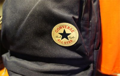 匡威书包怎么辨别真假 匡威多久洗一次比较好  2022秋冬潮牌新款推荐（匡威书包怎么辨别真假 匡威多久洗一次比较好 ）
