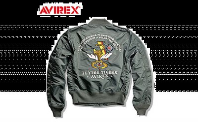 现在AVIREX已从美国本土发展到了全球市场 潮牌冬季如何御寒提醒（avirex属于几线品牌 AVIREX“空中之王”的魅力 ）