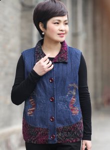 四十五岁的女人选择西装外套 潮牌冬季如何御寒提醒（五十岁能不能穿牛仔外套 ）