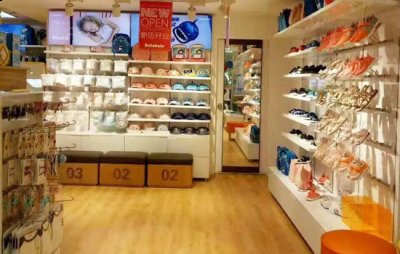 一定要坚持买透气、散热、吸湿的纯棉织物哪种潮牌品牌比较好看？（巴拉巴拉是森马旗下的吗 产品质量怎么样 ）