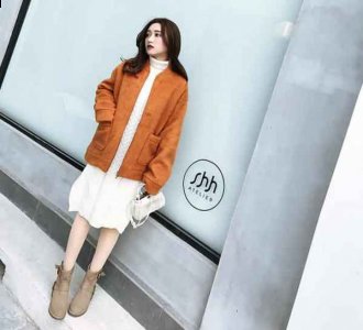 适合任何腿型的女生 2022秋冬潮牌新款推荐（白色毛衣裙搭配鞋子 四款搭配温暖春季 ）