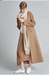 平时多打开衣柜通风 潮牌冬季如何御寒提醒（羊毛大衣发黄怎么洗干净 这样洗才最正确 ）