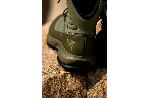  Beams x 始祖鸟全新联名 AERIOS AR MID 鞋款系列 即将在 3 月 26 日率先登录 Arcteryx 精品店开售 潮牌冬季如何御寒提醒（Beams x 始祖鸟全新联名 AERIOS AR MID 鞋款系列即将登场）