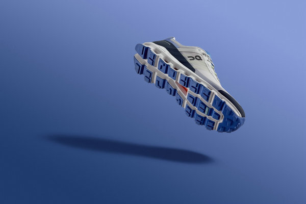 这款 Cloudvista 越野跑搭载了 CloudTec 专利鞋底科技与 Helion Superfoam 泡棉进行制作哪种潮牌品牌比较好看？（On 昂跑全新 Cloudvista 越野跑鞋发布，环保新作）