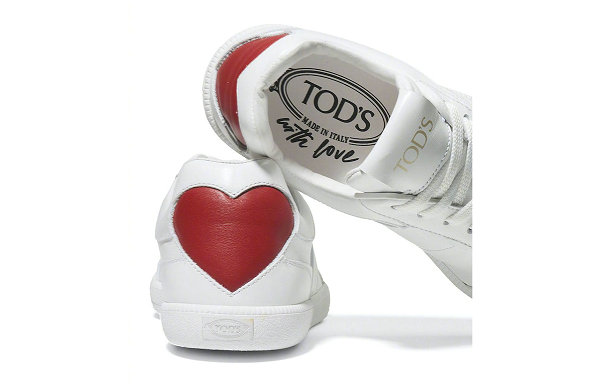 近期经典奢侈老牌 TODS 也为各位男士女士准备了特殊礼物 2022秋冬潮牌新款推荐（TOD'S 托德斯 2022 情人节 TABS 鞋款系列开售）