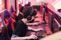 带回家与家人分享喜悦和豪情 潮牌游戏互动（史玉柱：征途和黄金酱酒是事业，不会卖！）